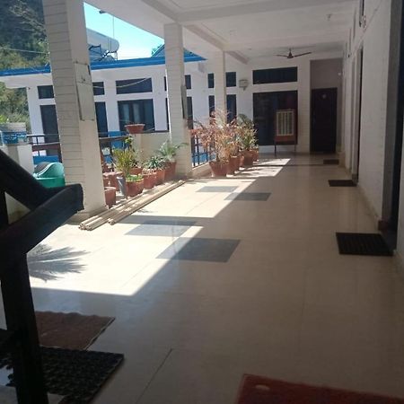 Apartamento Vamoose Srishty Choice Rudraprayāg Exterior foto