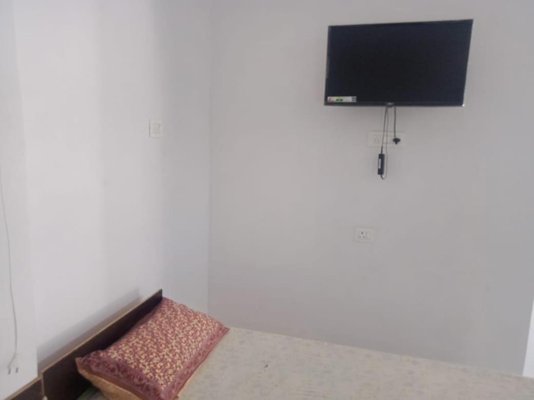 Apartamento Vamoose Srishty Choice Rudraprayāg Exterior foto