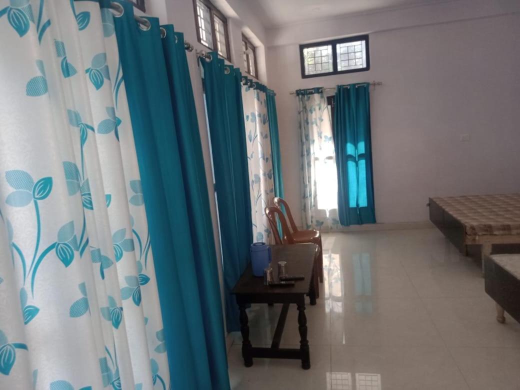 Apartamento Vamoose Srishty Choice Rudraprayāg Exterior foto