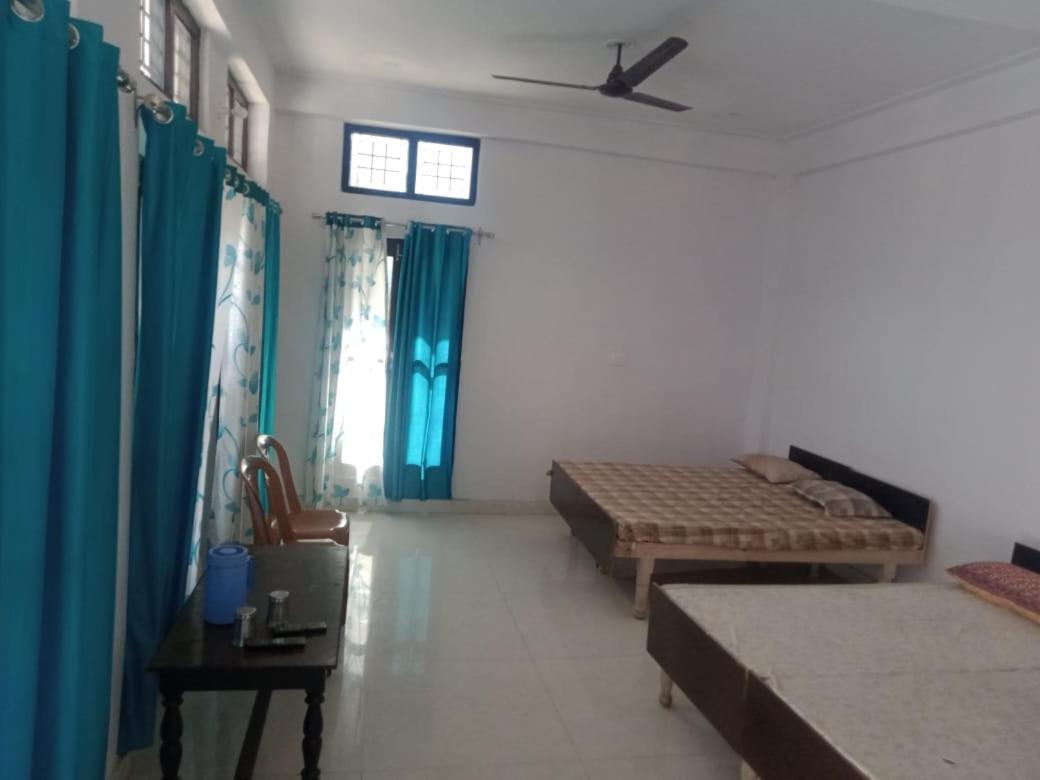Apartamento Vamoose Srishty Choice Rudraprayāg Exterior foto